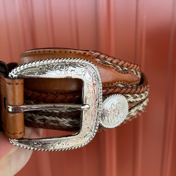 Men’s Authentic Tony Lama Vintage Brown Braided Western Leather Concho Belt 36 - Picture 15 of 16